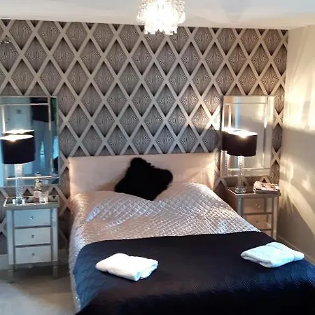 Brona Dempsey 比尔