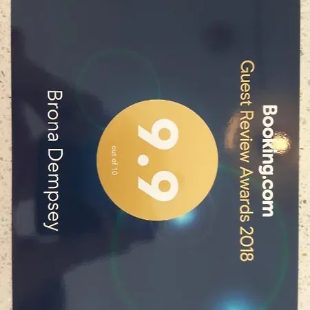 Brona Dempsey 比尔