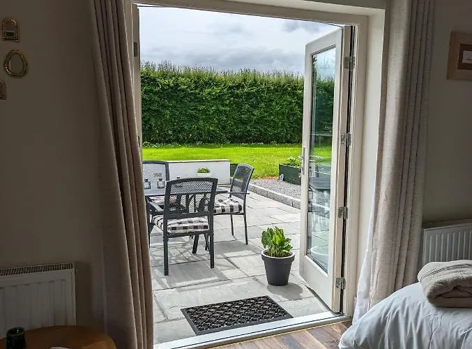 Frühstückspension Brona Dempsey 3*