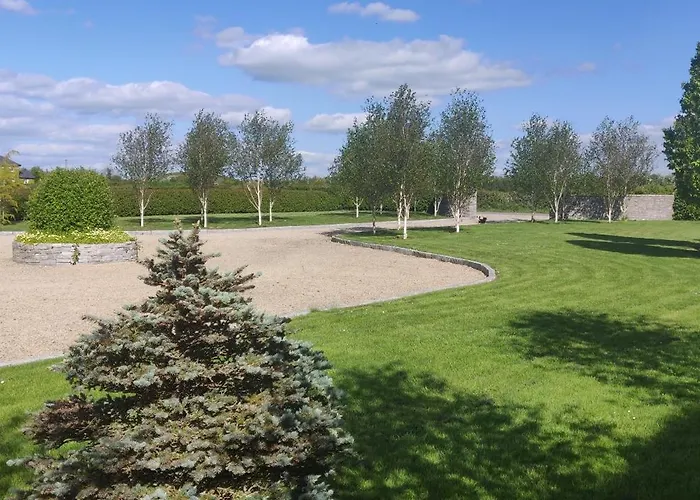 Brona Dempsey 3* Birr